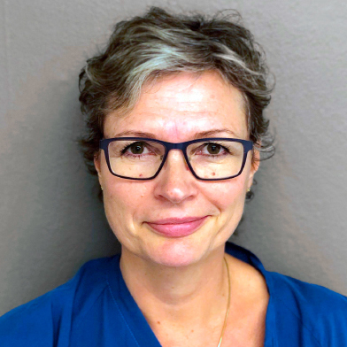 Kirsten hougaard er speciallæge i mave-tarmkirurgi hos privathospitalet danmark